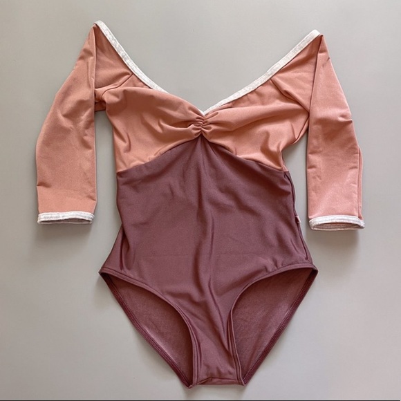 ISO YUMIKO LEOTARDS! - Picture 2 of 8